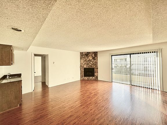 3rd image of 12120 Texas Ave APT 302