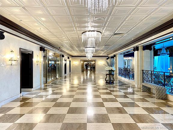 3rd image of 2030 S Ocean Dr APT 522