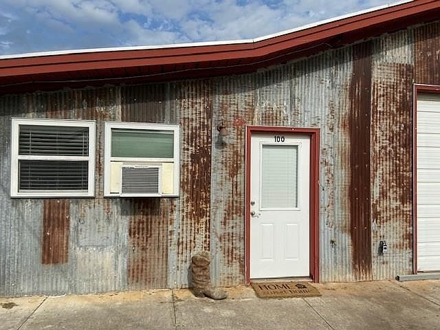 1st image of 1581 S Fm 1626 #100
