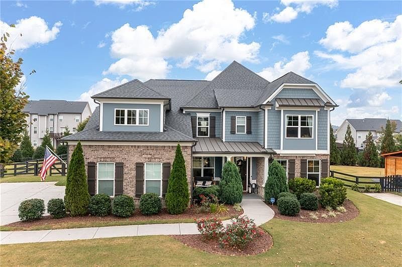 1st image of 208 Leland Way