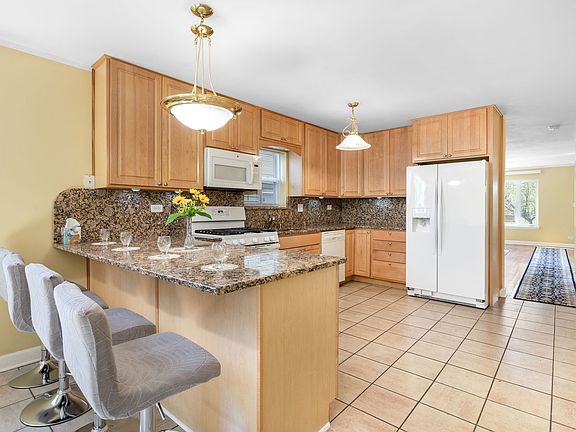 5th image of 5242 W Ferdinand St