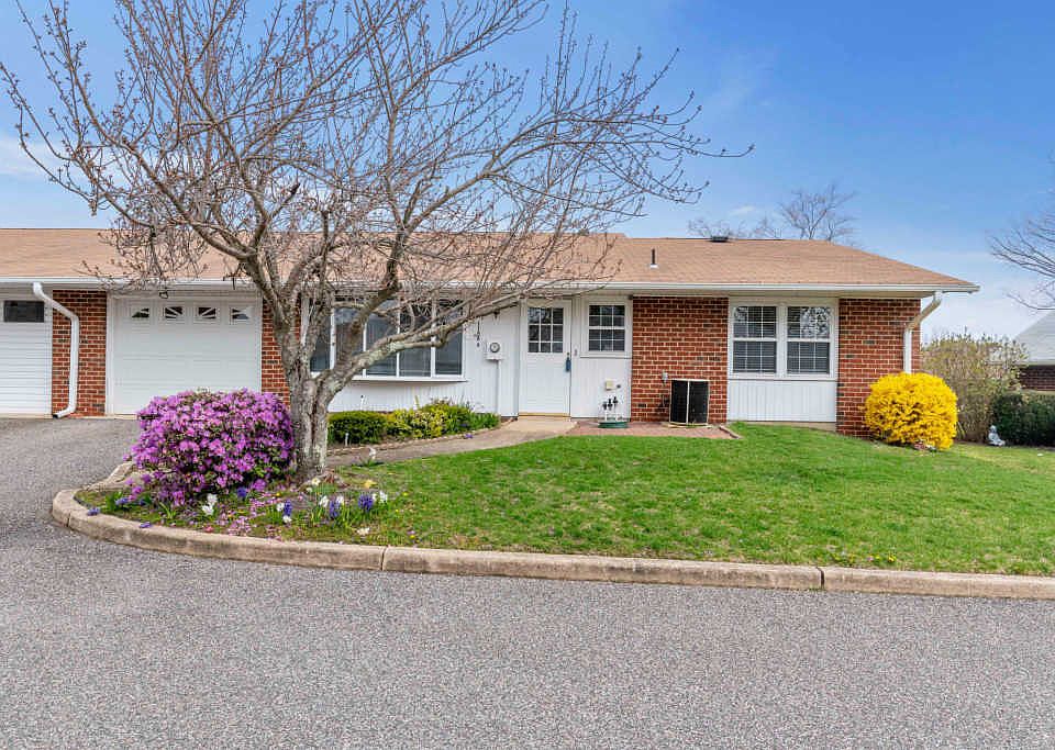 1st image of 1158A Argyll Cir