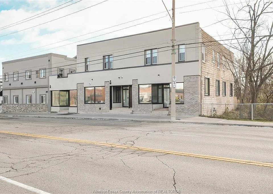1231 University Ave W #1