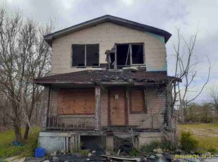 13977 Mackay St, Hamtramck, MI 48212