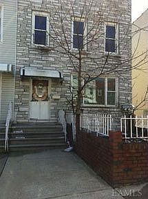 1st image of 2986 Lawton Ave