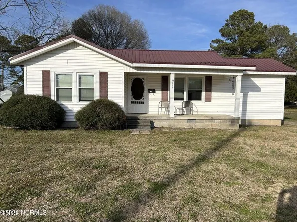 503 Memorial Dr, Warsaw, NC 28398