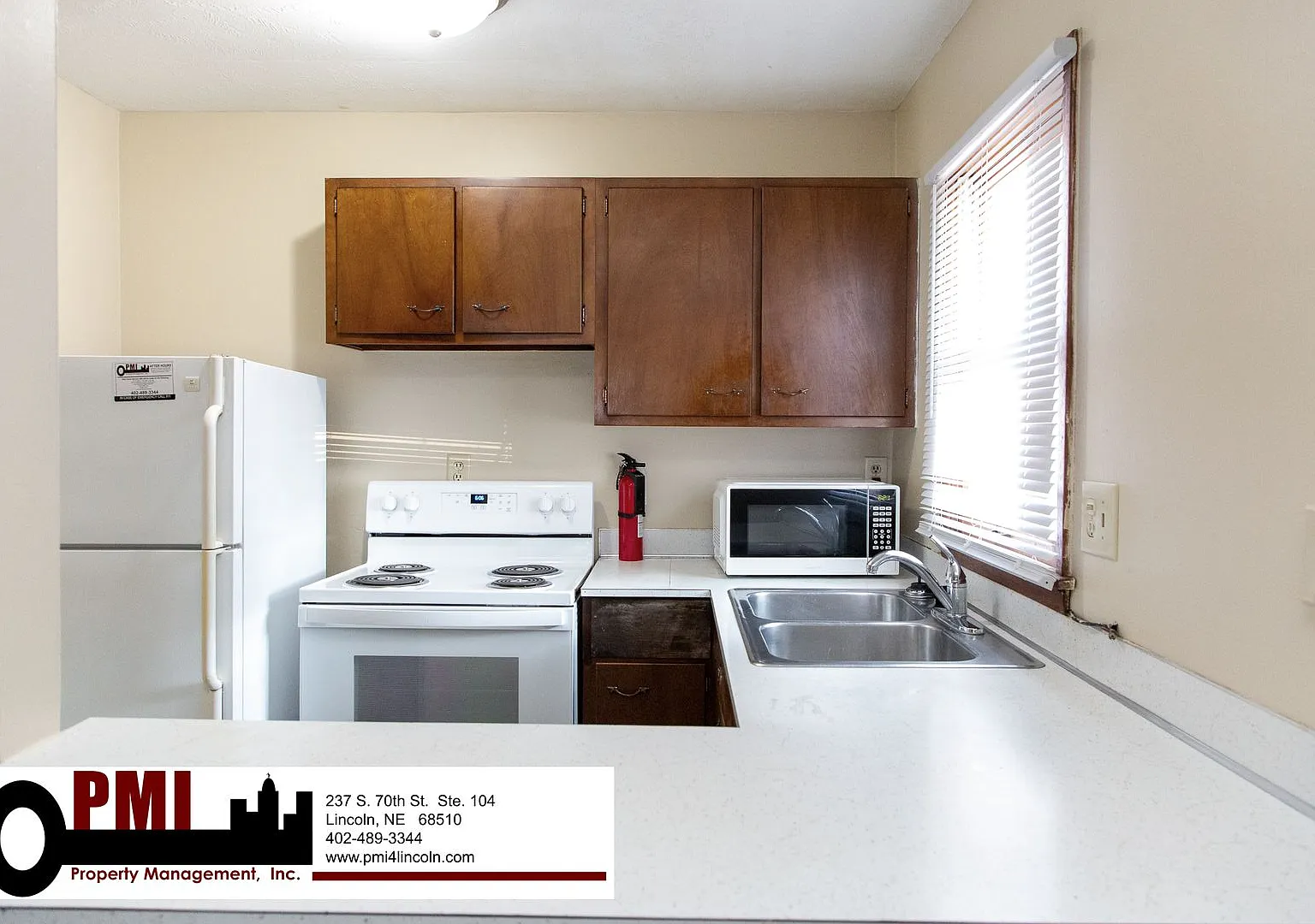 1329 F St — Photo 4