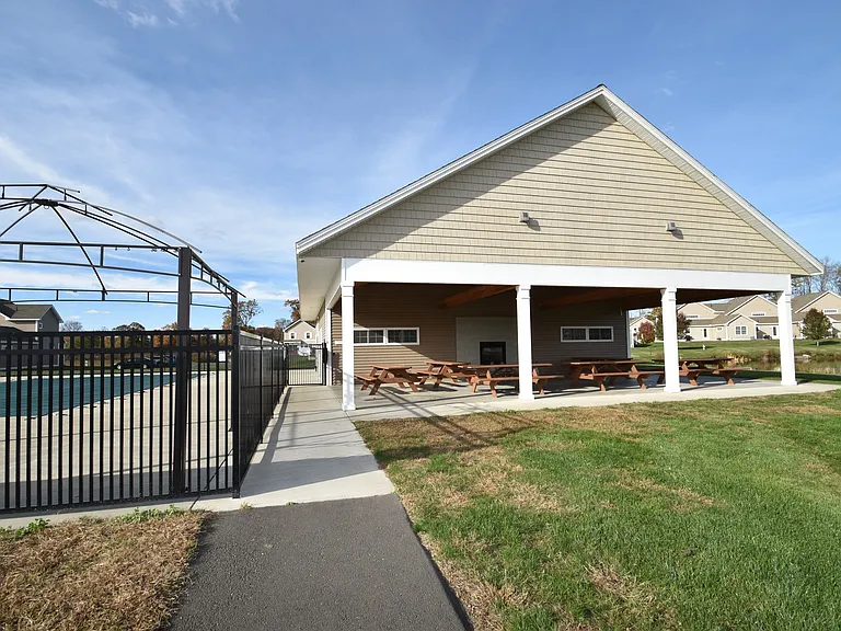 501 Old Village Cir — Photo 14