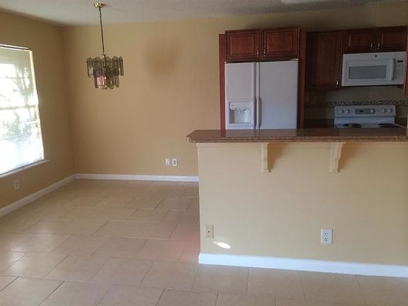 3rd image of 4743 NW 6th Ave