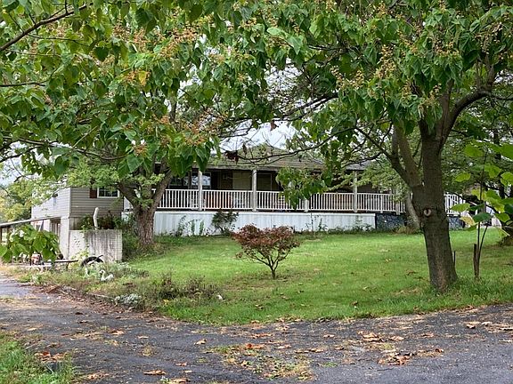 3rd image of 1782 Nadenbousch Ln