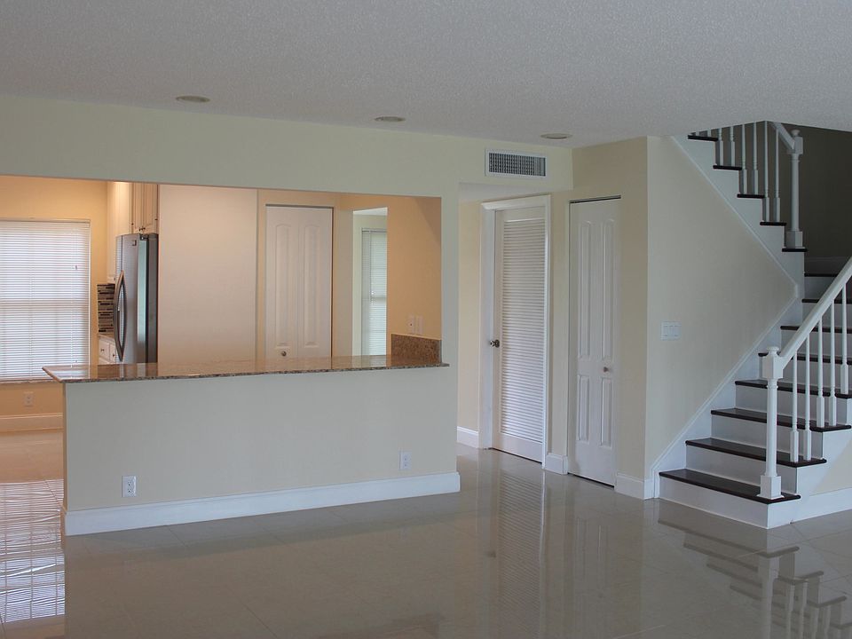 1st image of 18429 SE Wood Haven Ln