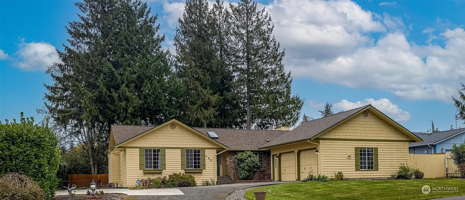 122 N Waugh Road photo 1
