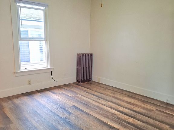 4th image of 266 E 4th St #3