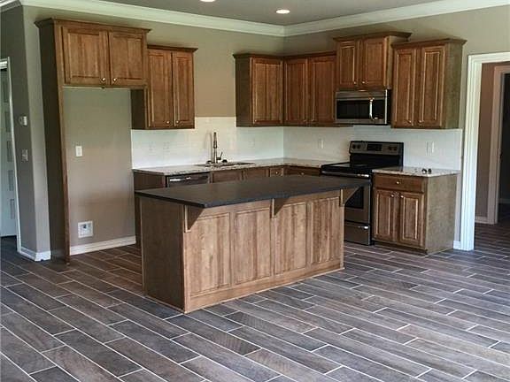 3rd image of 4131 N Rolling Meadows Dr