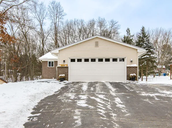 5131 W Harvard Ave, Clarkston, MI 48348