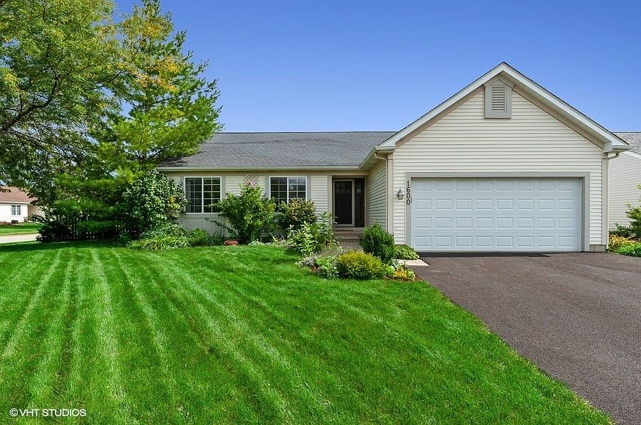 1st image of 1600 Fairport Dr