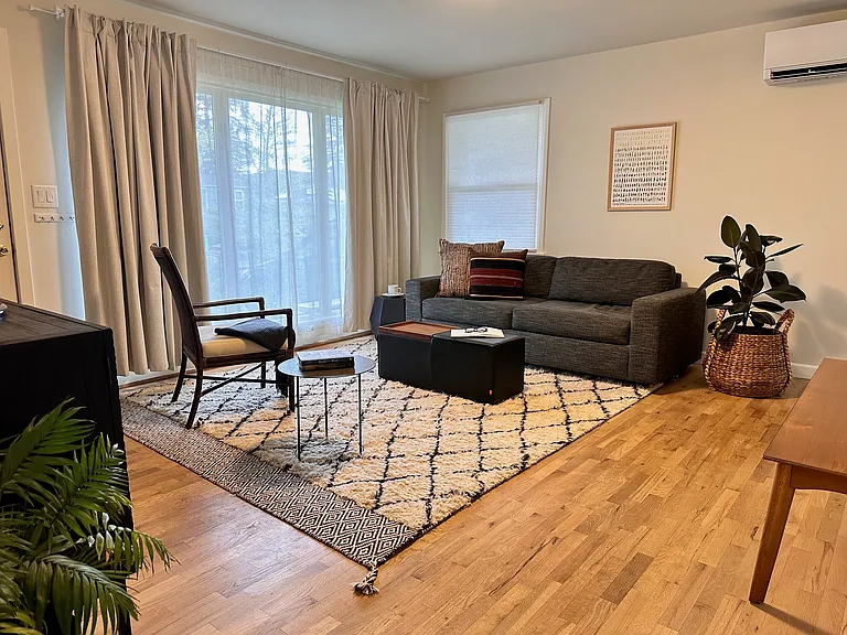 9426 34th Ave SW — Photo 9