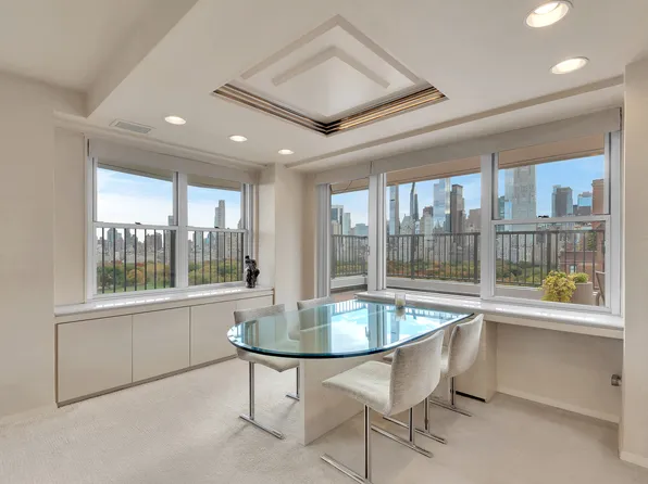 80 Central Park West image 5 of 18