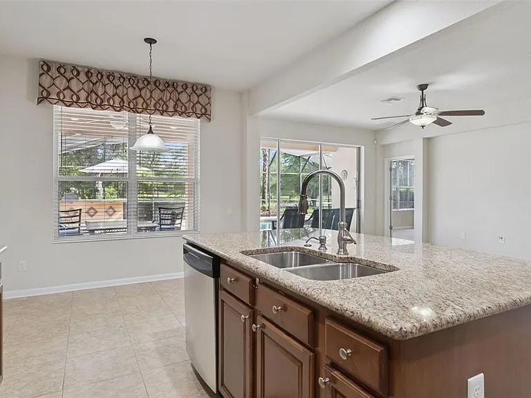 7961 Esta Ln — Photo 10