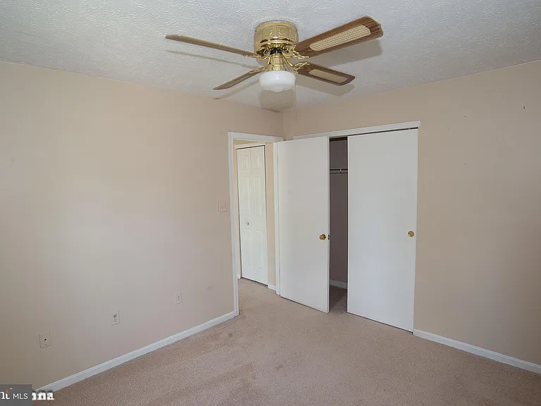 6128 Hoskins Hollow Cir #B — Photo 23