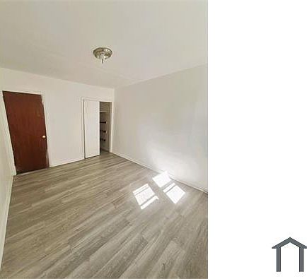 4th image of 6486 Matthews St Floor 2