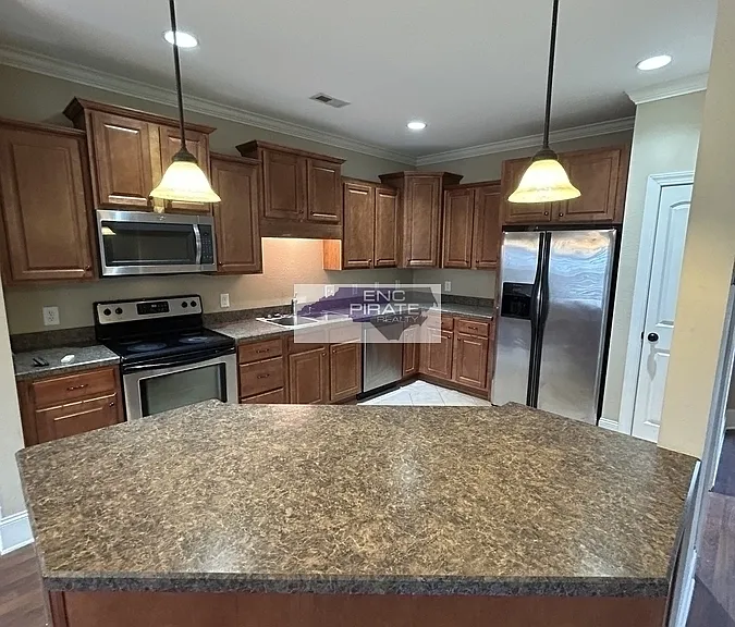 1629 Brook Hollow Dr #A — Photo 6