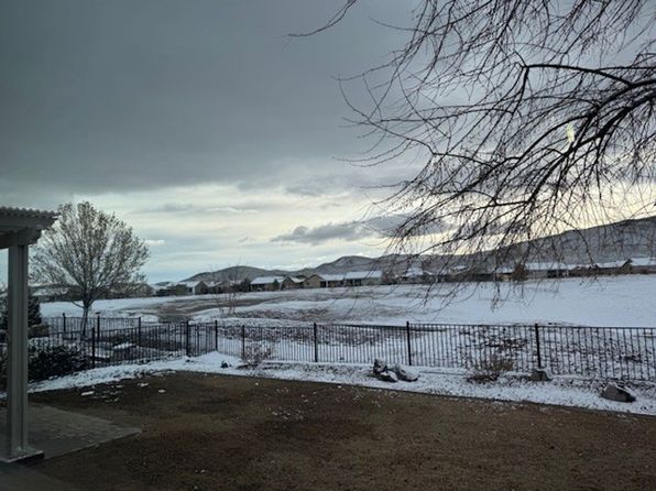921 Lakeview Dr, Dayton, NV 89403