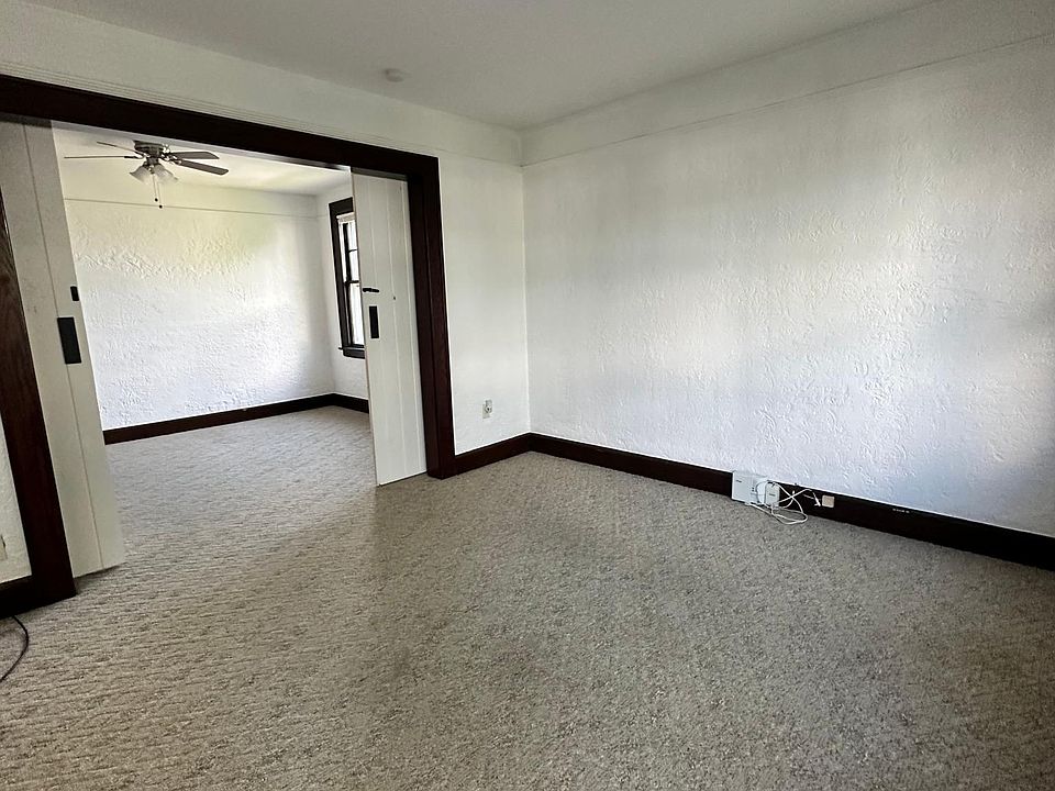 1st image of 74 Devon St #2