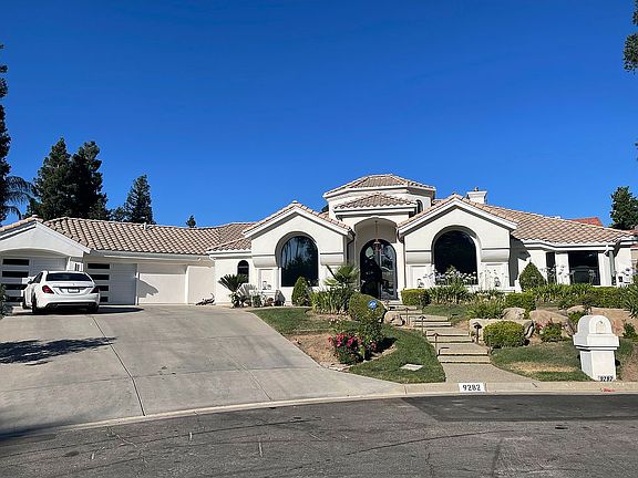 3rd image of 9282 N Valley Green Dr