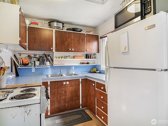 5th image of 14807 50th Avenue W