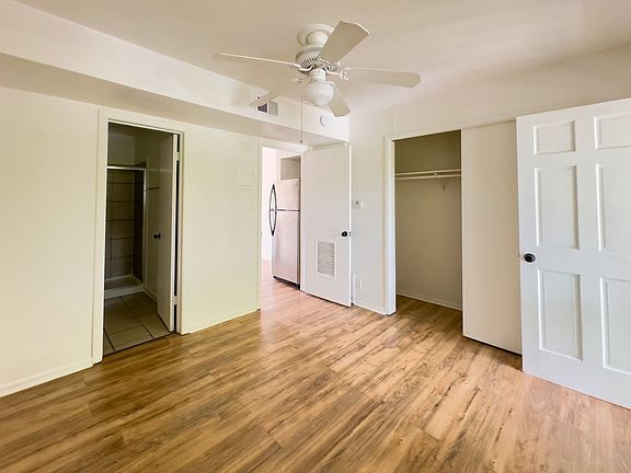 5th image of 1010 W 23rd St #14