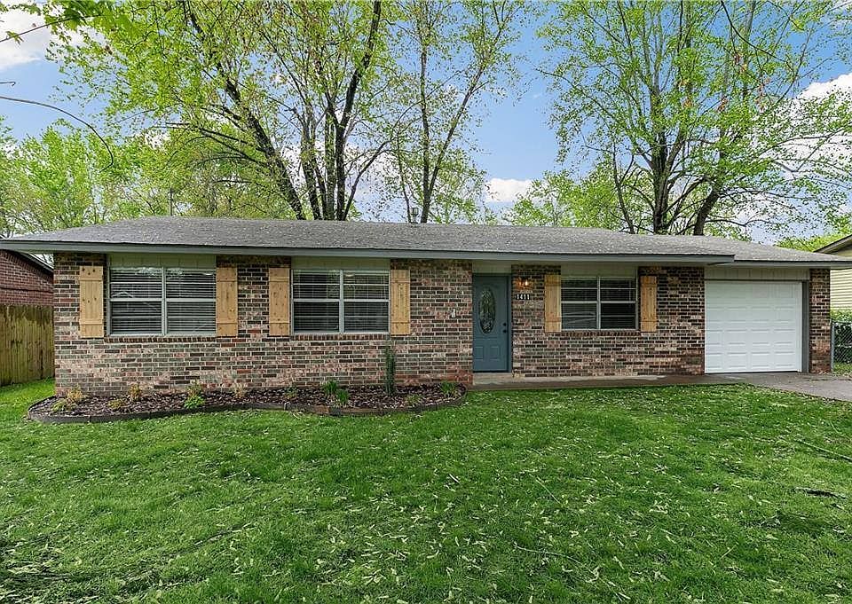 1st image of 1411 W Bishop Dr