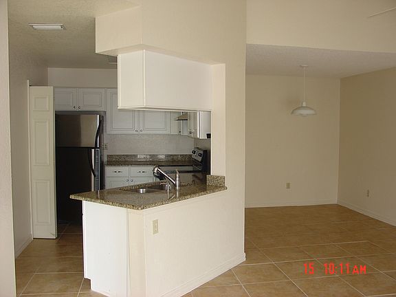 3rd image of 2550 N Alafaya Trl APT 7302