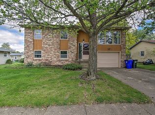 1744 N Oakcrest Ave, Decatur, IL 62526