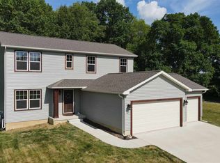 4285 Erika Dr, Pleasant Lake, MI 49272