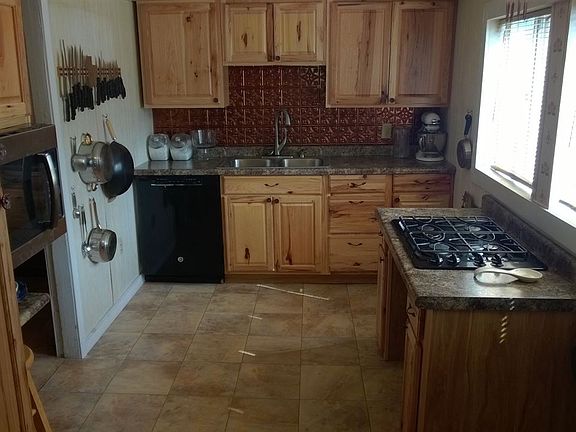 5th image of 3037 N 14th 1/2 St