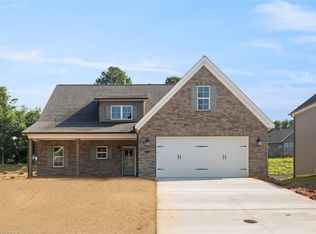 6969 Orchard Path Dr, Clemmons, NC 27012