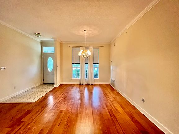 2nd image of 297 Stahlman Ave