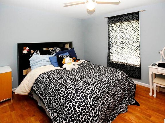 5th image of 318 Teresa Ann Dr