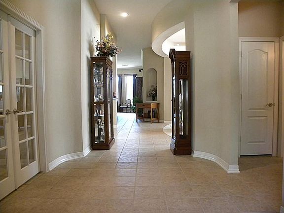 3rd image of 21810 Hidden Falls Ct