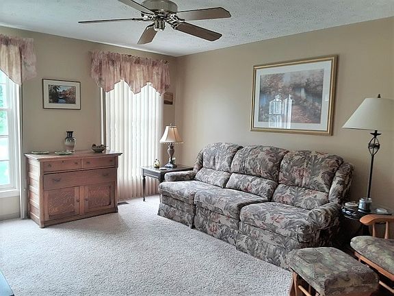 TV/Family Room