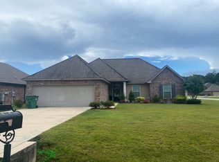 1825 Justin Dr, Covington, LA 70435