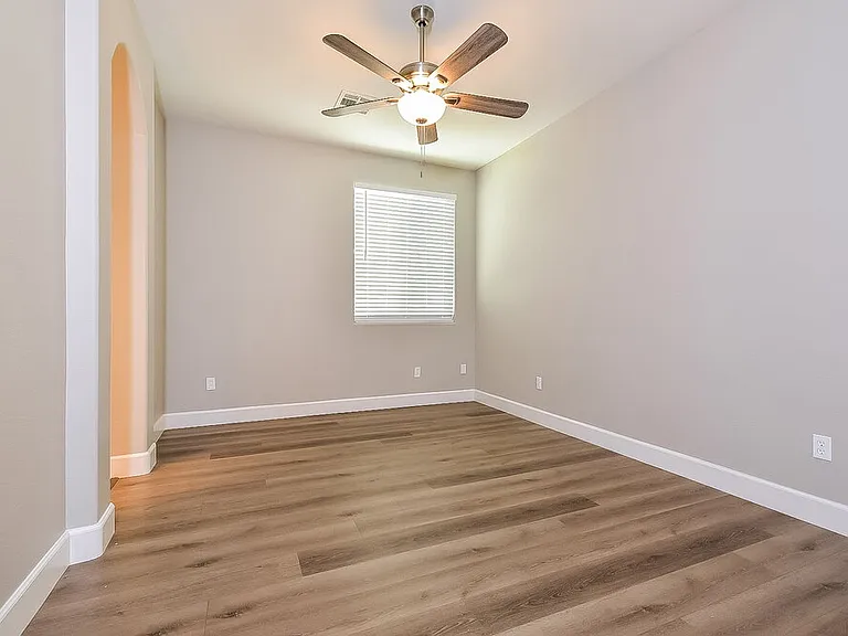 4027 Sparrow Rock St — Photo 9