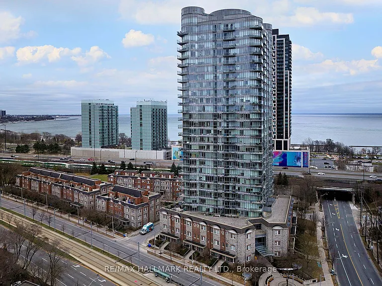 15 Windermere Ave #1803 — Photo 1