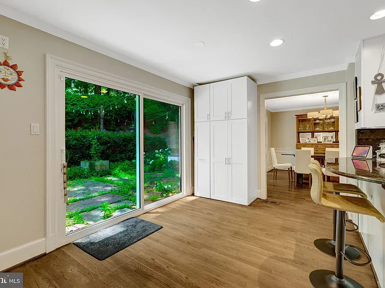 7845 Old Dominion Dr — Photo 42