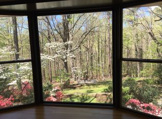 510 Dogwood Dr, Chapel Hill, NC 27516