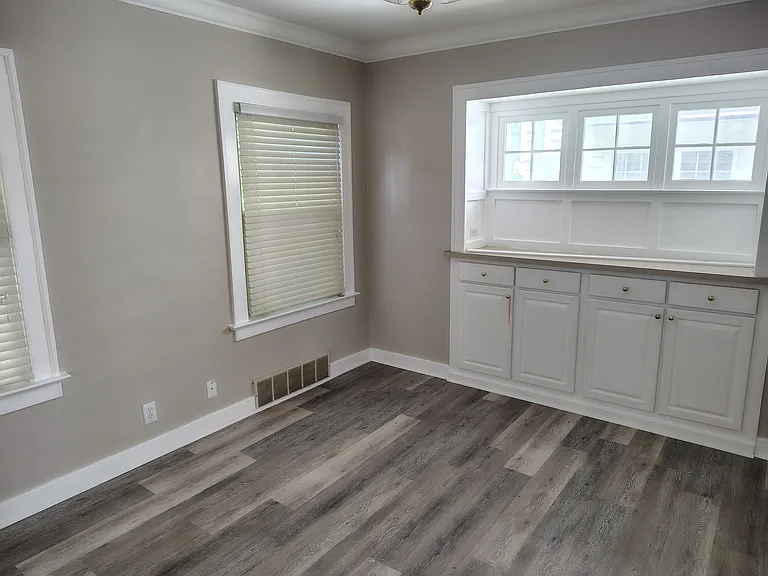 4342 Willys Pkwy — Photo 8