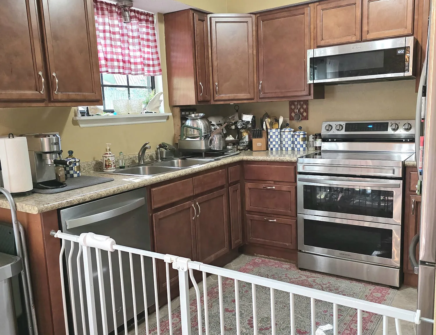 3 bed, 1132 sqft, $2,000 — Photo 2