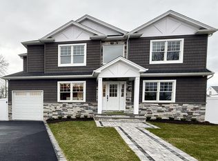 3 Narkin Court, Hicksville, NY