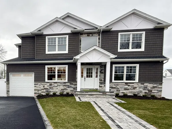 3 Narkin Court, Hicksville, NY 11801